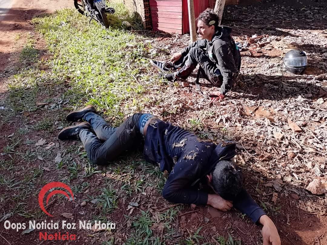 En una moto con patente argentina asaltaron a una mujer y fueron embestidos por un camión en Foz En una moto con patente argentina asaltaron a una mujer y fueron embestidos por un camión en Foz