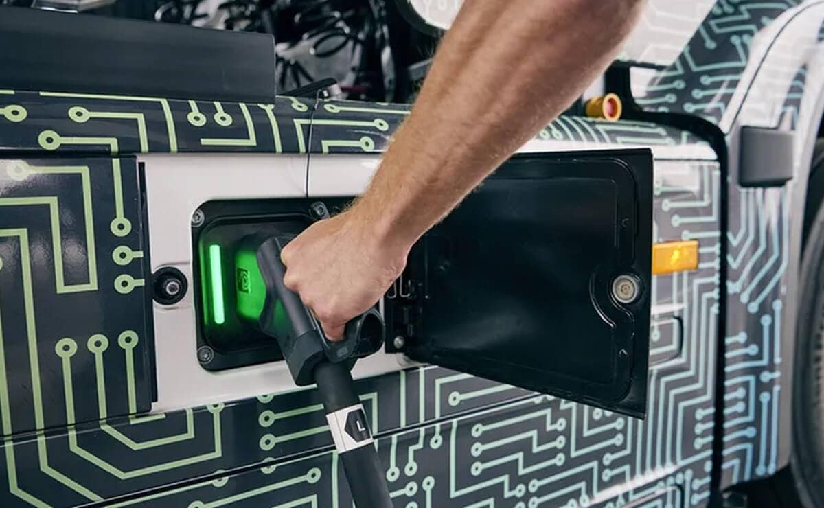 MERCEDES PREPARA UNO DE LOS CAMIONES MÁS INNOVADORES DEL MUNDO PARA DESTRONAR A TESLA MERCEDES PREPARA UNO DE LOS CAMIONES MÁS INNOVADORES DEL MUNDO PARA DESTRONAR A TESLA