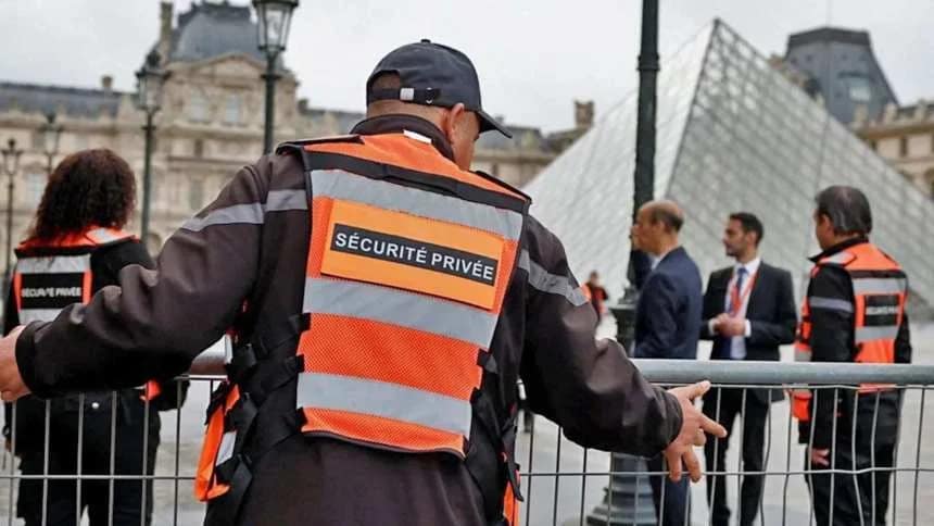 París: El robo del siglo en el Louvre, van siete detenidos y las joyas de 88 millones de euros aún siguen desaparecidas París: El robo del siglo en el Louvre, van siete detenidos y las joyas de 88 millones de euros aún siguen desaparecidas